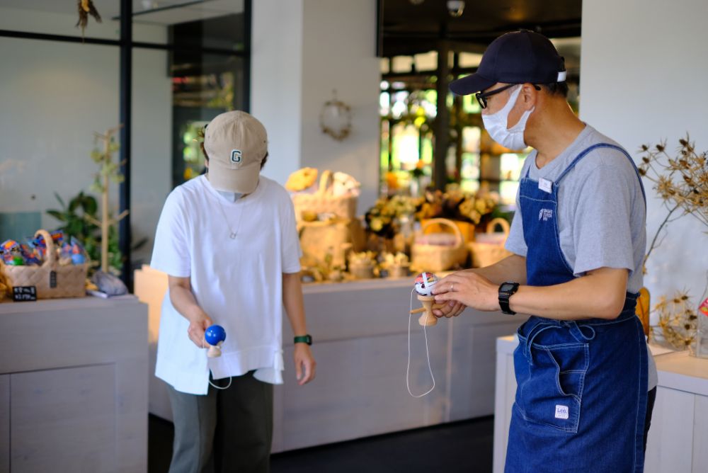 フラワーパークのお仕事体験やけん玉教室など夏休みはアクティビティがいっぱい